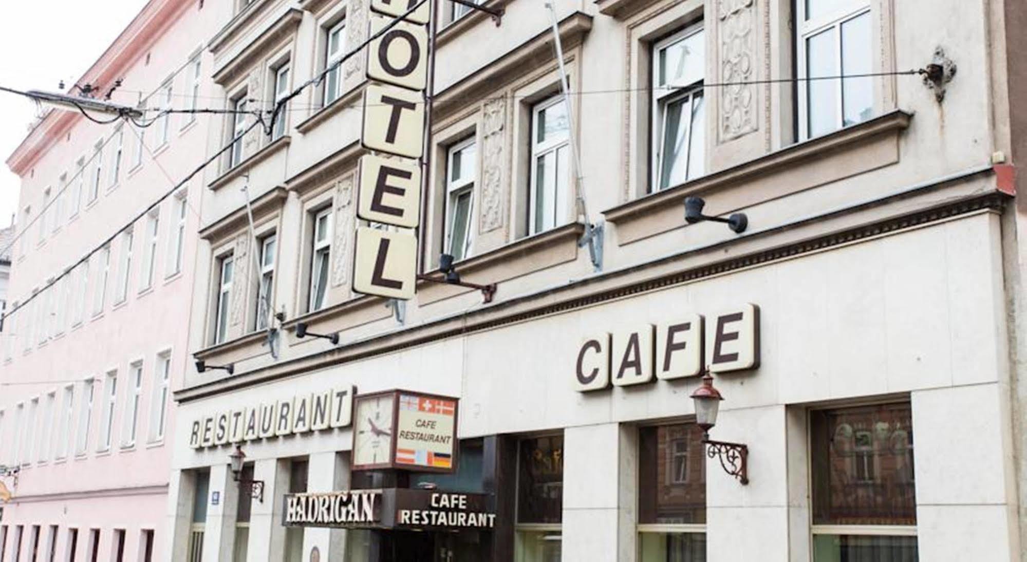 Hotel Hadrigan Виена Екстериор снимка