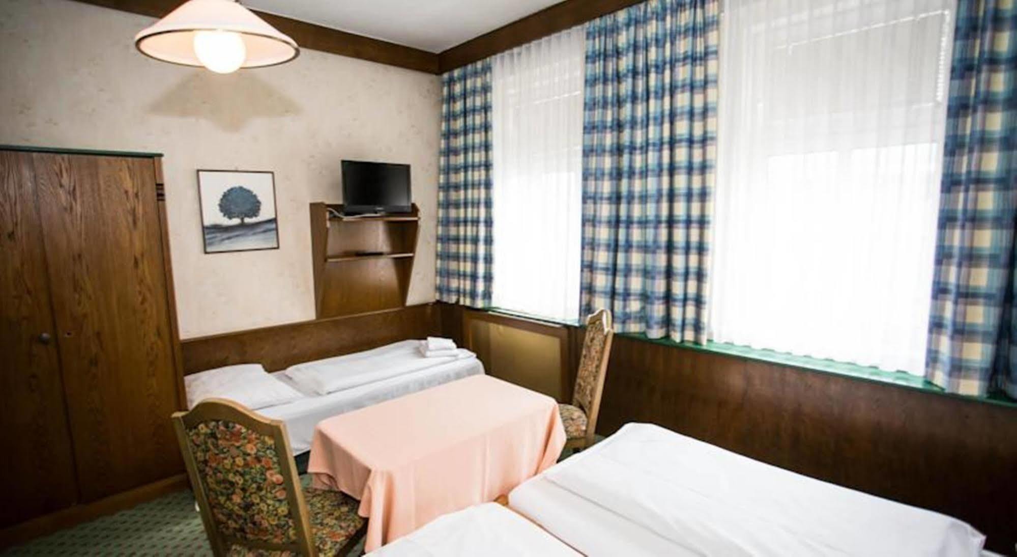 Hotel Hadrigan Виена Екстериор снимка